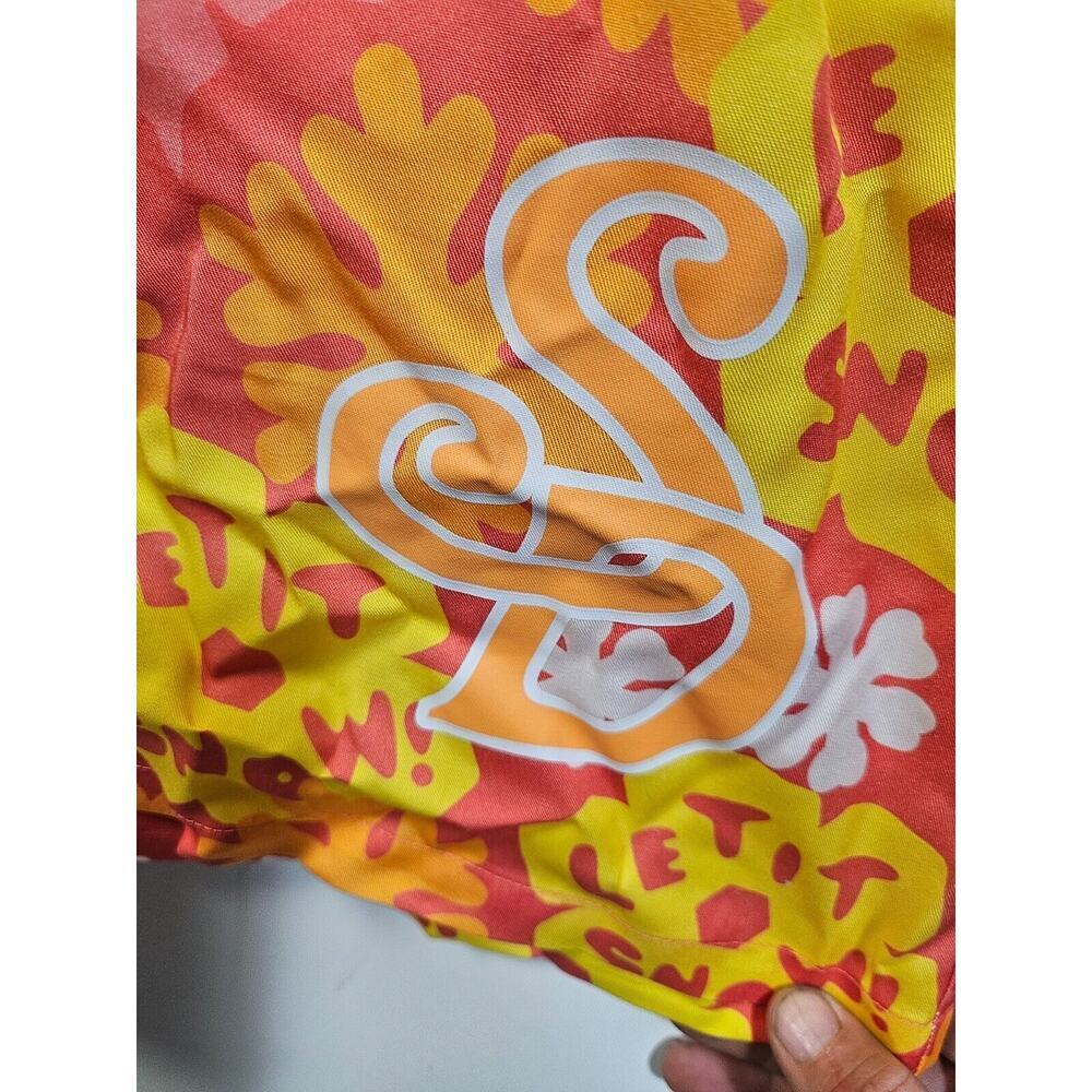 ITSSNOWDAY Snowday Red Snowflake Shorts XXL with Bag and Tags - Picture 7 of 15